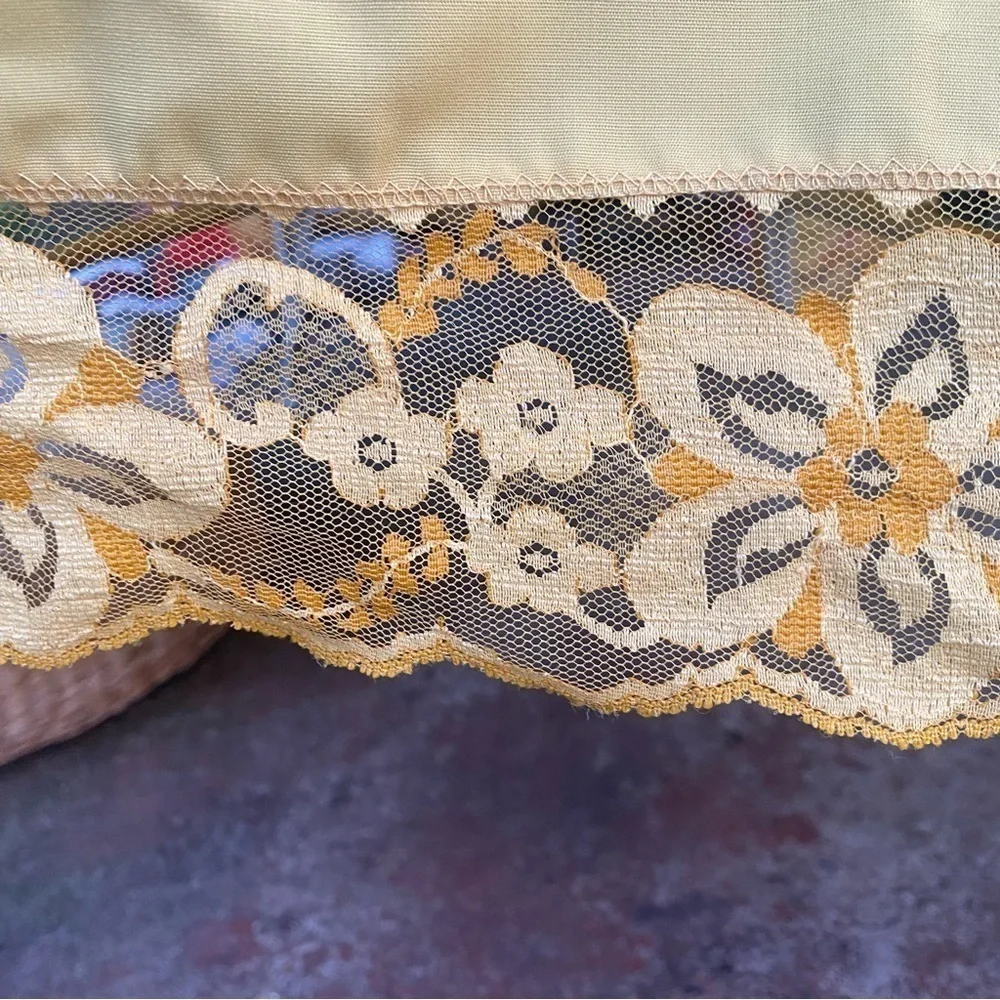 Vintage Mustard Yellow Lace Edge Tablecloth Table Linen